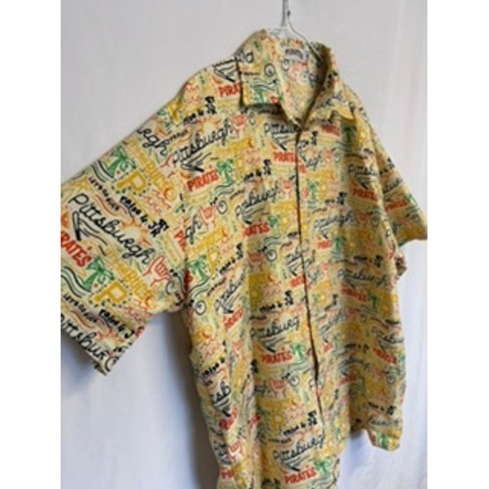 Pittsburgh Pirates MLB Button Down Shirt Mens XL Yellow Tropical All Over Print